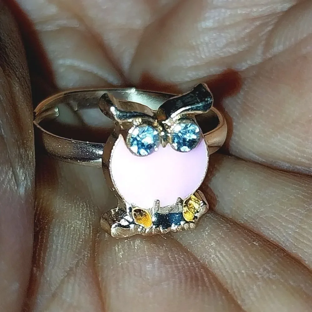 Super cute girls jeweled adjustable ring
